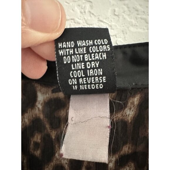 TORRID Women's Top Sz. 2 Lightweight Chiffon Leopard Contrast Trim L/S Sheer - Picture 7 of 12